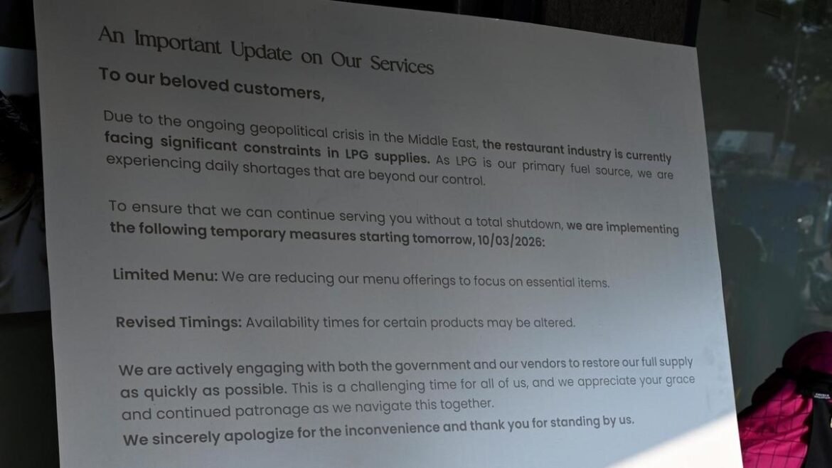 LPG సంక్షోభం: కోయంబత్తూర్ హోటల్స్ సర్వీస్ టైమింగ్స్, మెనూలు తగ్గించాయి
