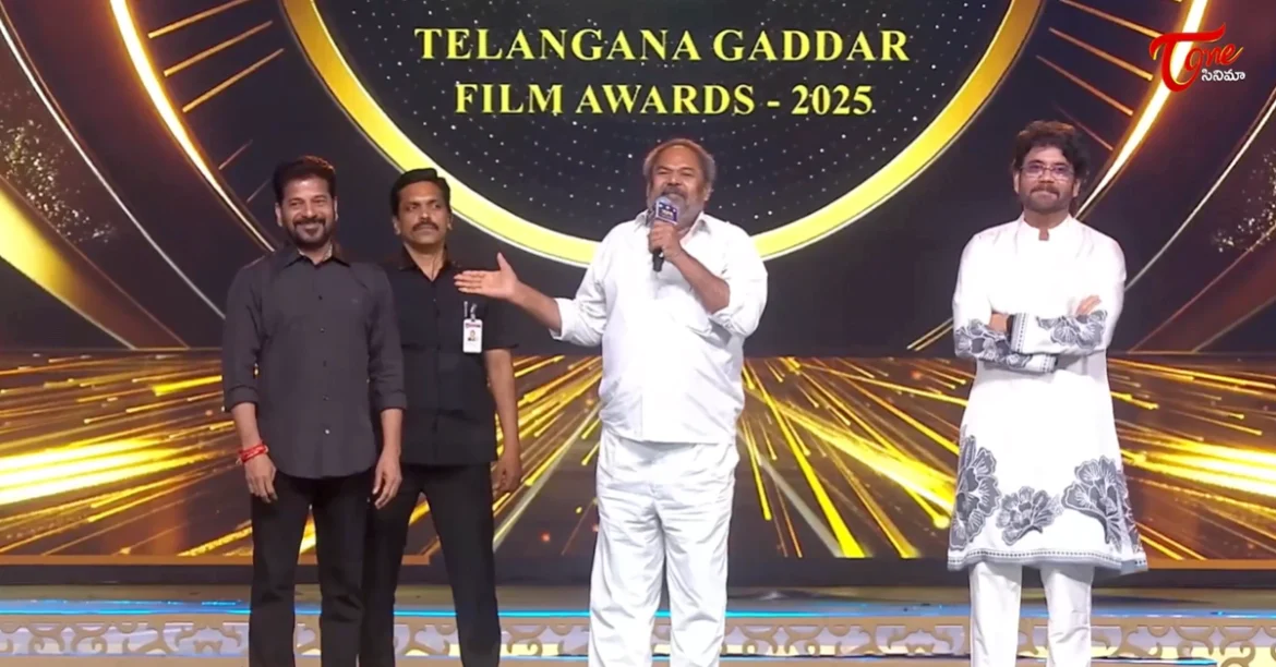 tmdb-header-middle-logo