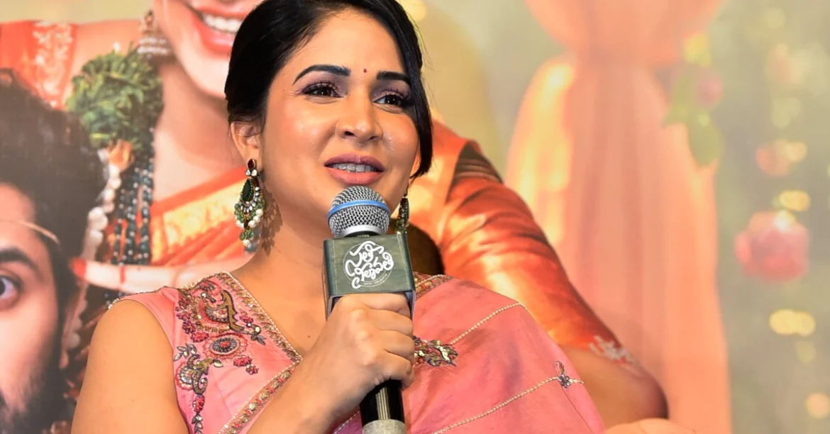 tmdb-header-middle-logo