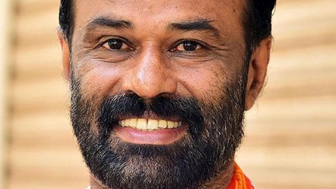 కేరళ అసెంబ్లీ ఎన్నికలు: AICC సిట్టింగ్ ఎంపీలను పోటీ చేయకుండా నిషేధించడంతో కన్నూర్‌లో UDF TO మోహనన్‌ను పోటీకి దించే అవకాశం ఉంది.
