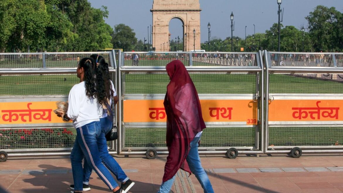 ఢిల్లీ బడ్జెట్ 2026: ఆదాయం పడిపోవడంతో 2025-26లో ద్రవ్య లోటు 62% పెరిగింది
