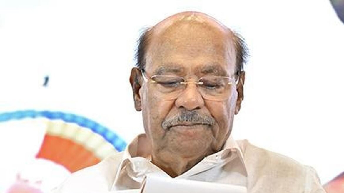 తమిళనాడు అసెంబ్లీ ఎన్నికలు 2026: రామదాస్, శశికళ చేతులు కలిపి మొత్తం 234 స్థానాల్లో అభ్యర్థులను నిలబెట్టారు.
