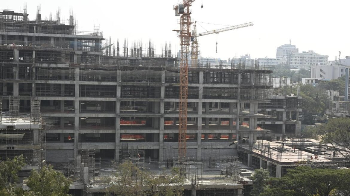 తెలంగాణ బడ్జెట్ 2026-27లో ఆరోగ్య రంగానికి ₹13,679 కోట్లు, ₹1,286 కోట్లు ఎక్కువ; దృష్టిలో మౌలిక సదుపాయాలు మరియు నివారణ సంరక్షణ
