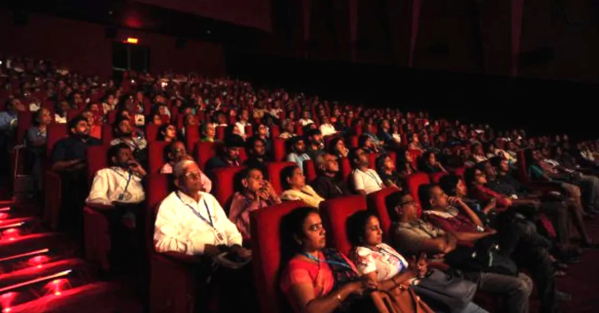 tmdb-header-middle-logo