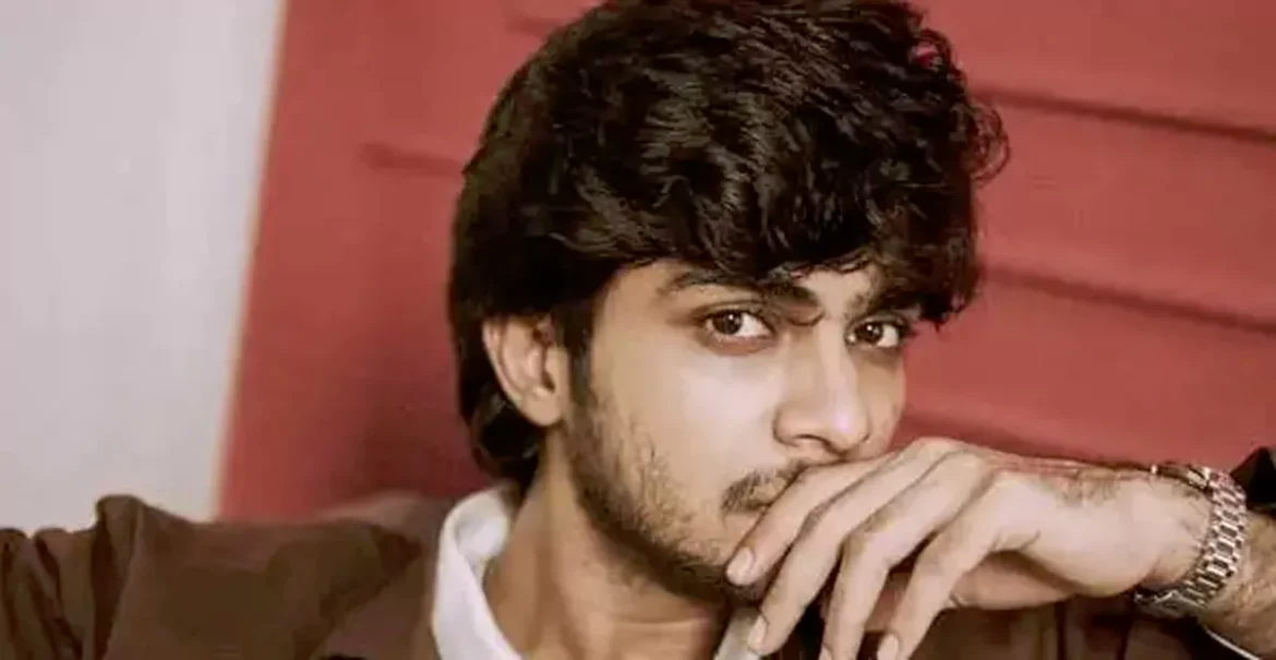 పాతికేళ్ల కుర్ర హీరోతో హన్సిక రొమాన్స్
