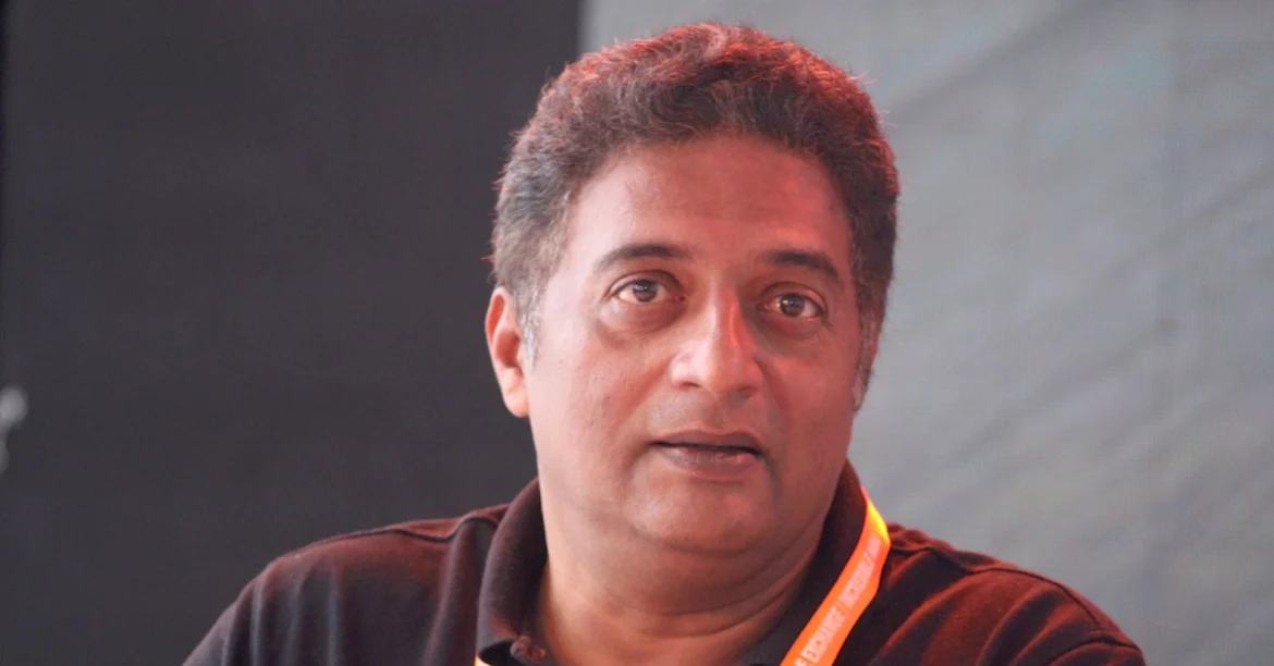 tmdb-header-middle-logo