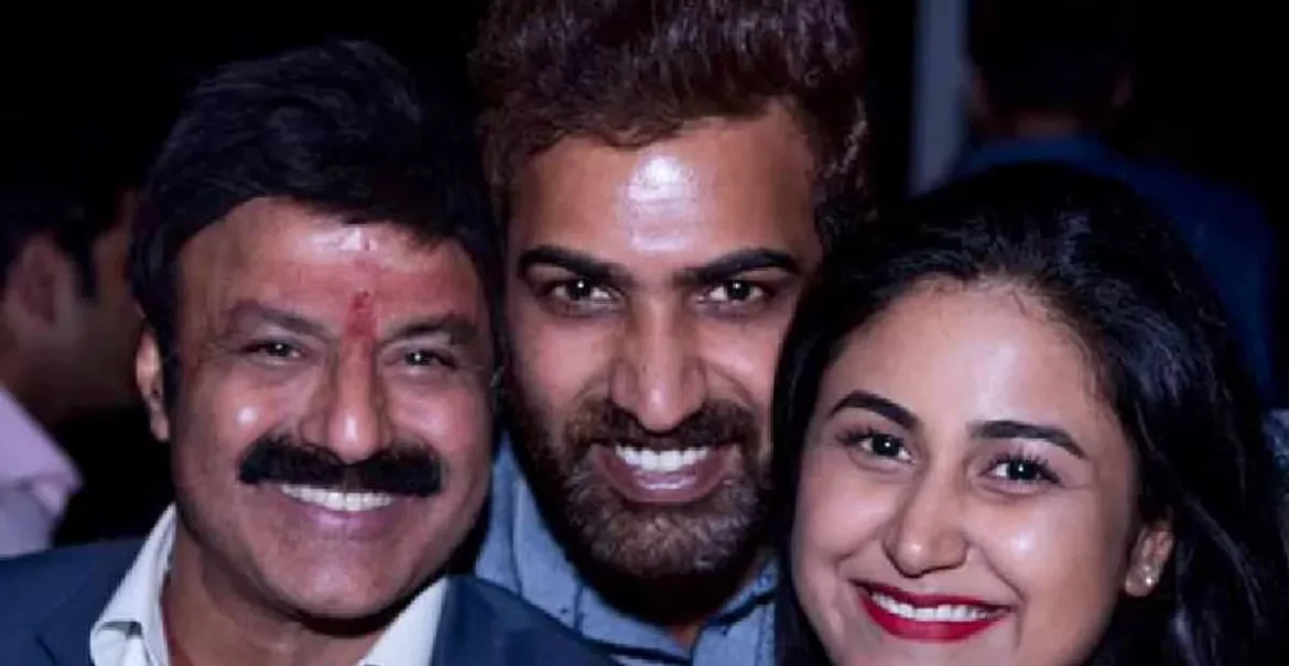 tmdb-header-middle-logo