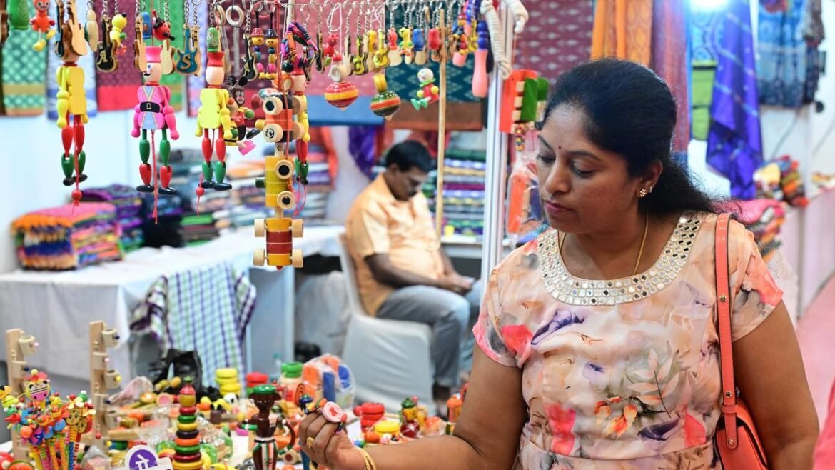 మార్చి 6 నుండి JSS మైసూర్ అర్బన్ హాట్ వద్ద గాంధీ శిల్ప బజార్
