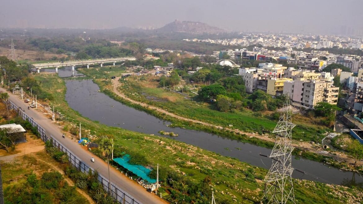 మూసీ ఒడ్డున ఆగ్రహం
