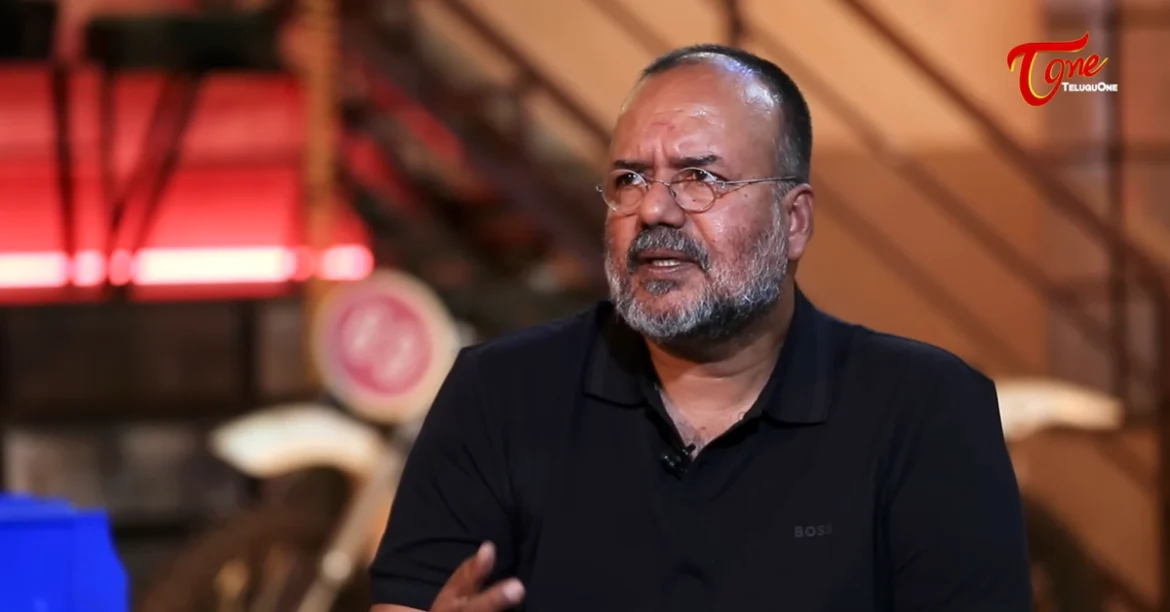 tmdb-header-middle-logo