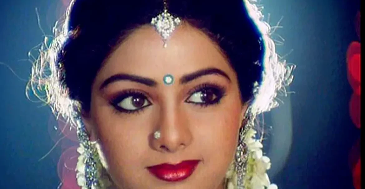 tmdb-header-middle-logo