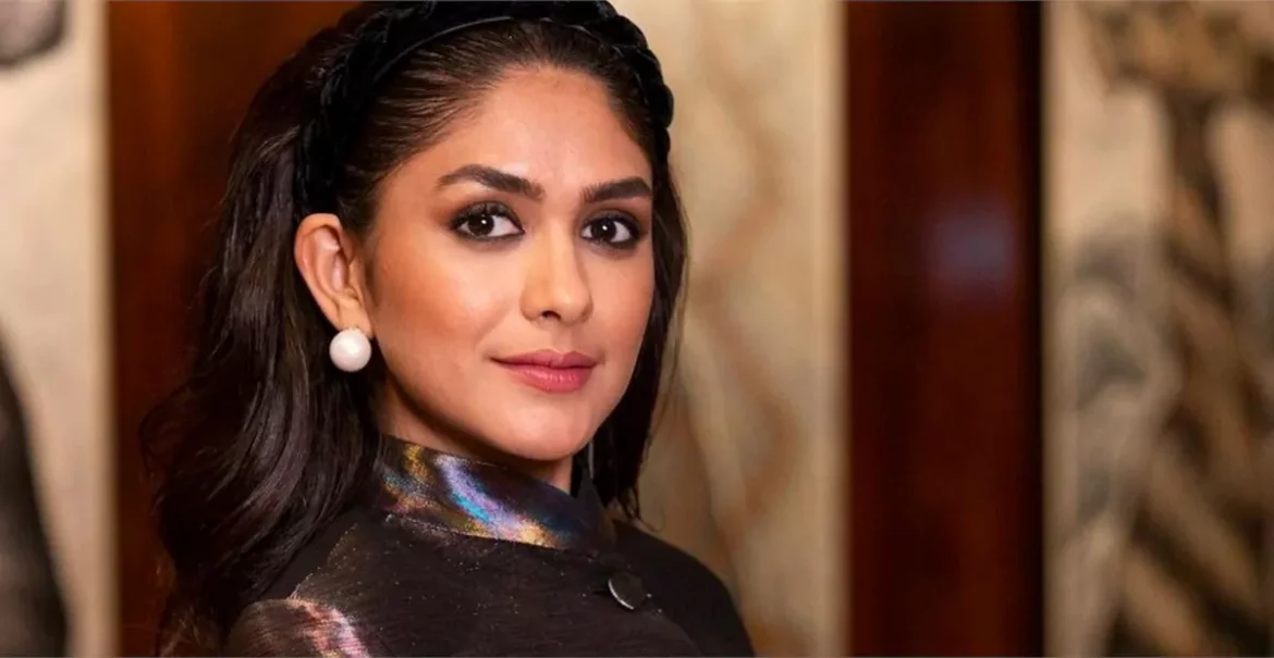 డెకాయిట్ రిలీజ్ వేళ మృణాల్ ఆసక్తికర వ్యాఖ్యలు.. తన అజెండా అదేనంట 
