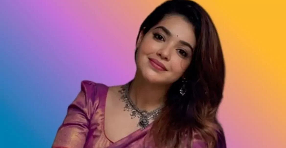 tmdb-header-middle-logo